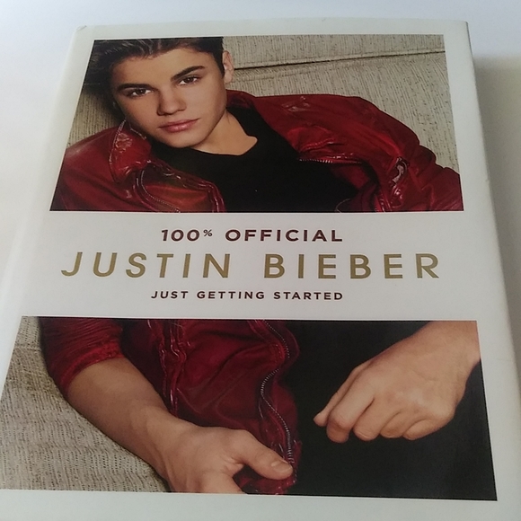Justin Bieber book - Picture 2 of 4
